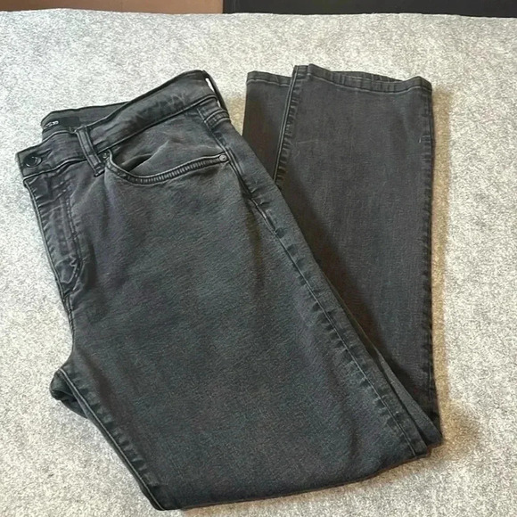Joe's Jeans, Straight Leg  in Washed Black. - Picture 1 of 9